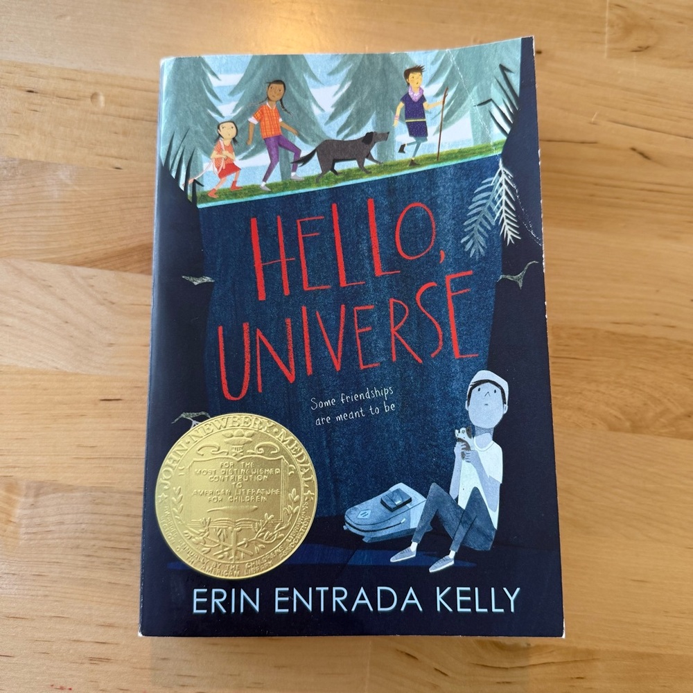 📚BUY 2 GET 1 FREE Hello Universe‎ by Erin Entrada Kelly